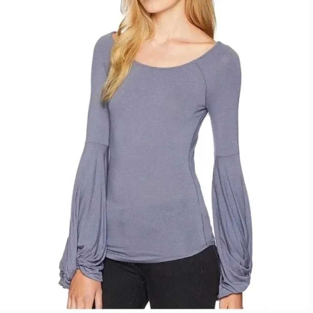 Free People To The TropicsโTop Blouse Long Sleeve Tee Shirt Blue New Size Small